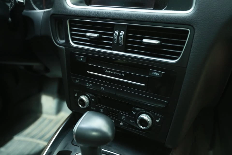 2013 Audi 8R Q5 - Image 4 of 14