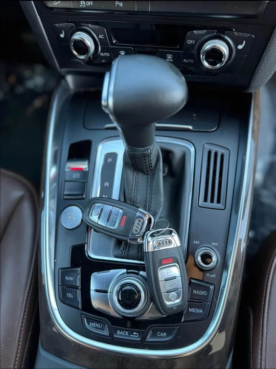 2013 Audi 8R Q5 - Image 8 of 18