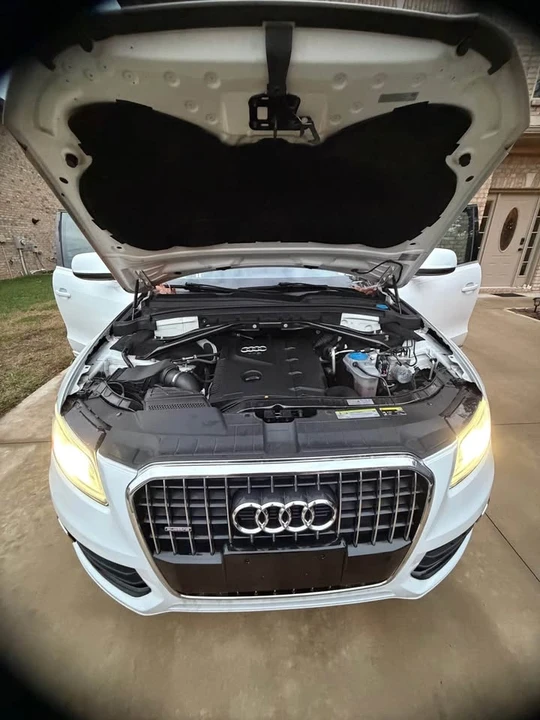 2013 Audi 8R Q5 - Image 2 of 16