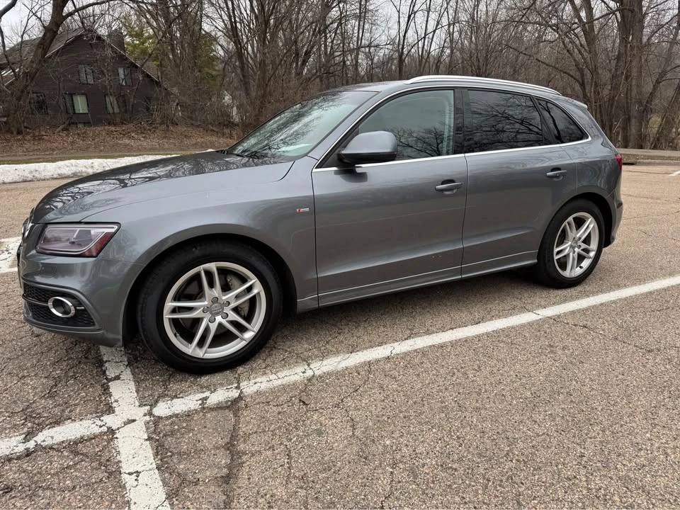 2013 Audi 8R Q5 - Image 2 of 9
