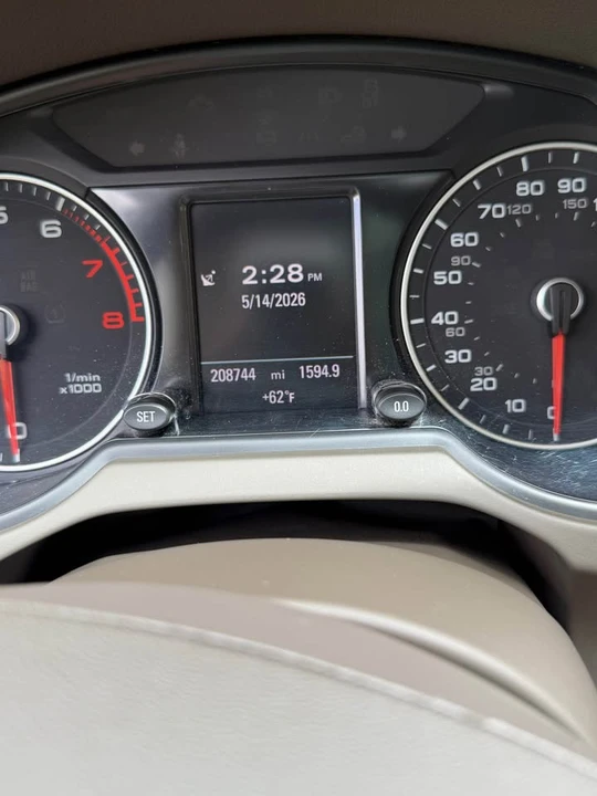2013 Audi 8R Q5 - Image 12 of 17