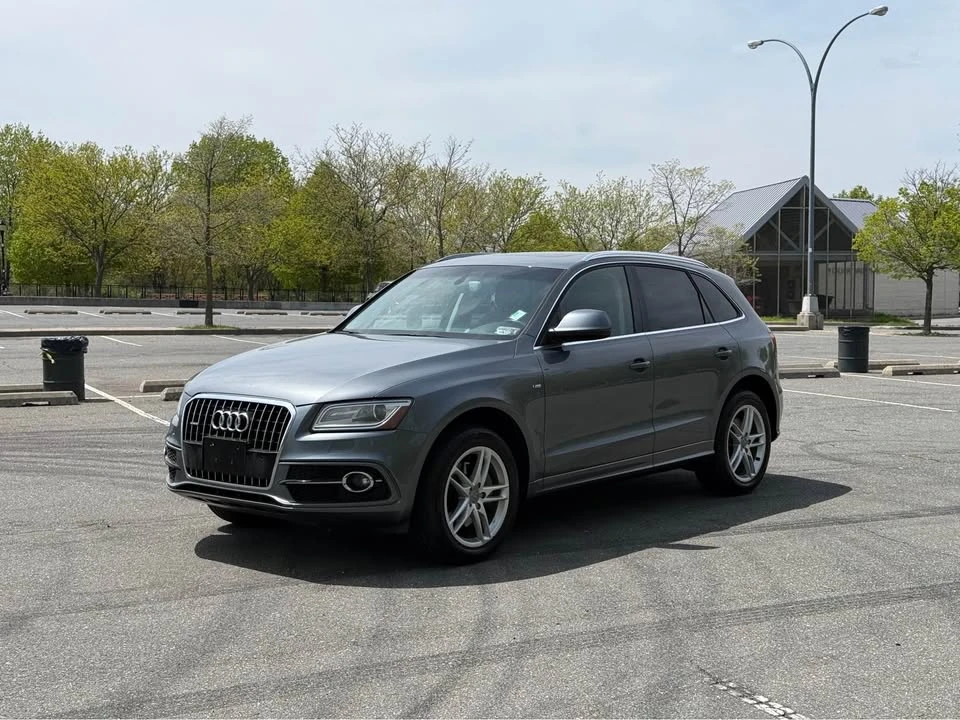 2013 Audi 8R Q5 - Image 2 of 17