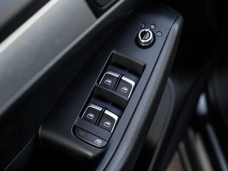 2013 Audi 8R Q5 - Image 13 of 20