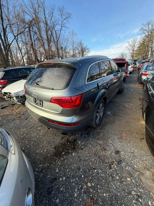 2013 Audi 4L Q7 - Image 2 of 4