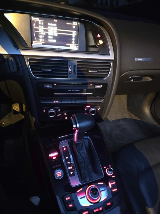 2013 Audi B8 A5 - Image 8 of 14