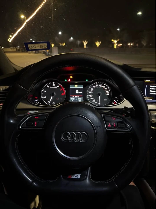 2013 Audi B8 S4 - Image 3 of 10