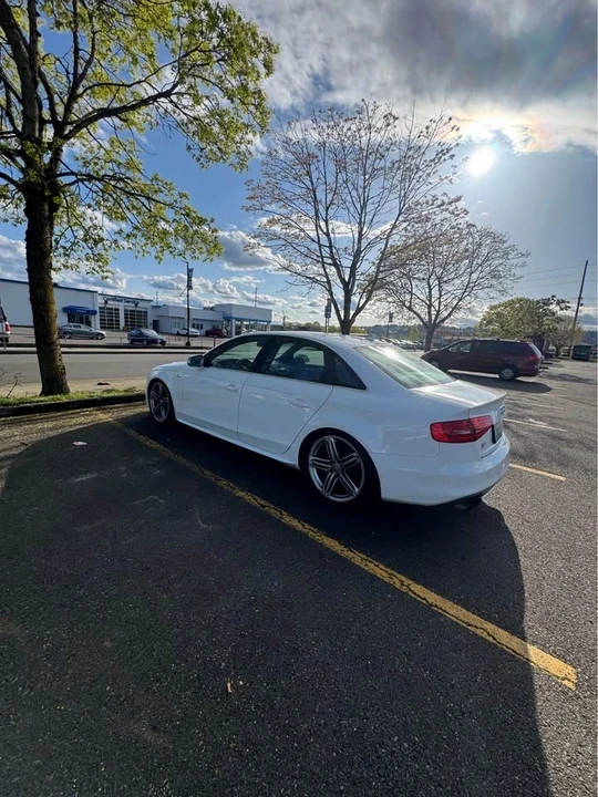 2013 Audi B8 S4 - Image 6 of 13