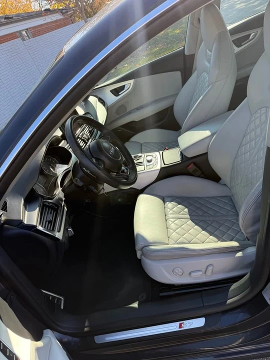 2013 Audi C7 S7 - Image 11 of 14