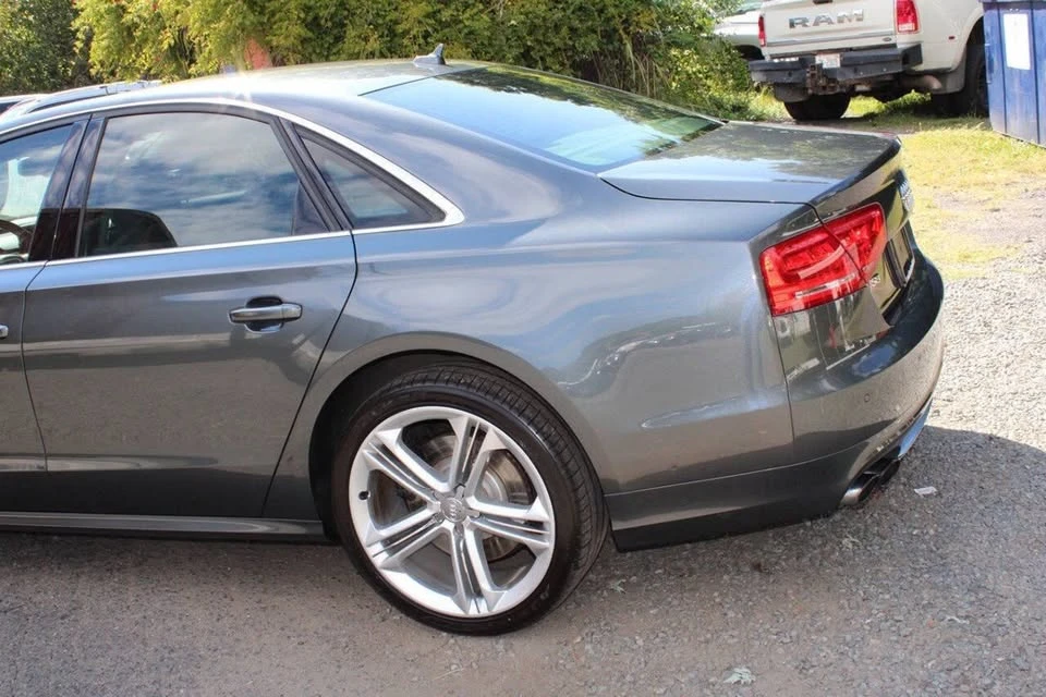 2013 Audi D4 S8 - Image 10 of 18
