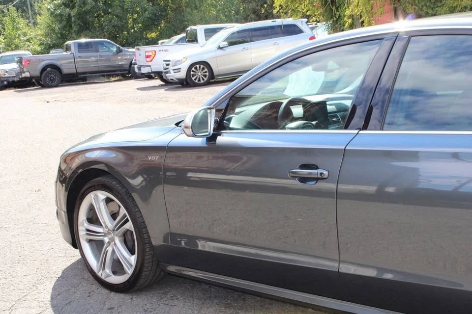 2013 Audi D4 S8 - Image 11 of 18