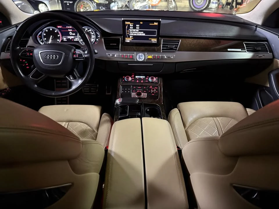 2013 Audi D4 S8 - Image 9 of 18
