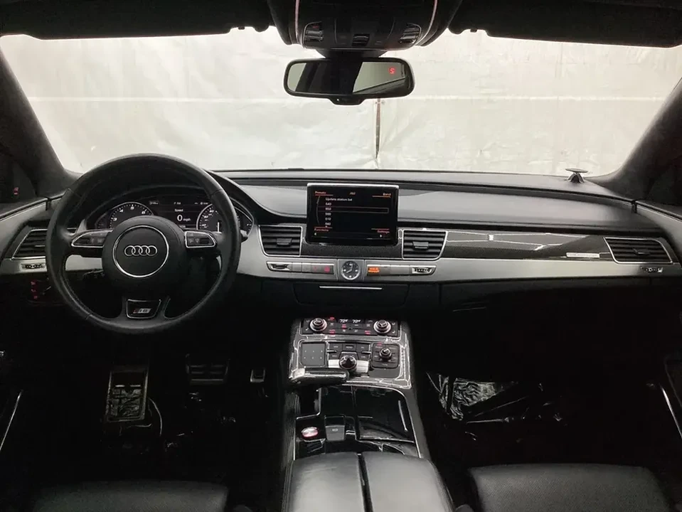 2013 Audi D4 S8 - Image 13 of 16
