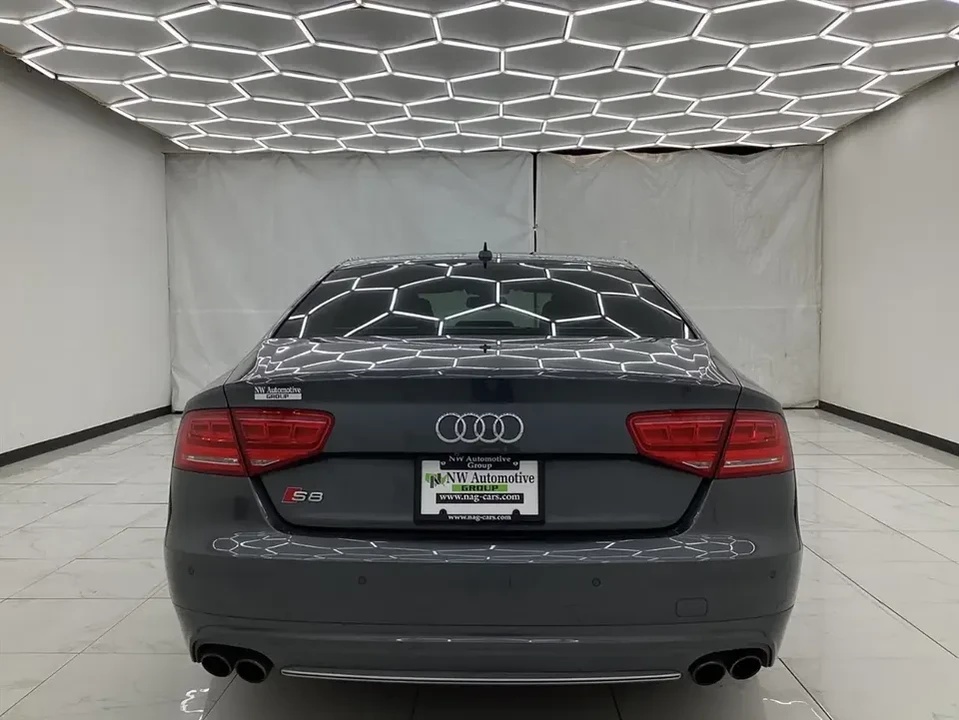 2013 Audi D4 S8 - Image 8 of 16