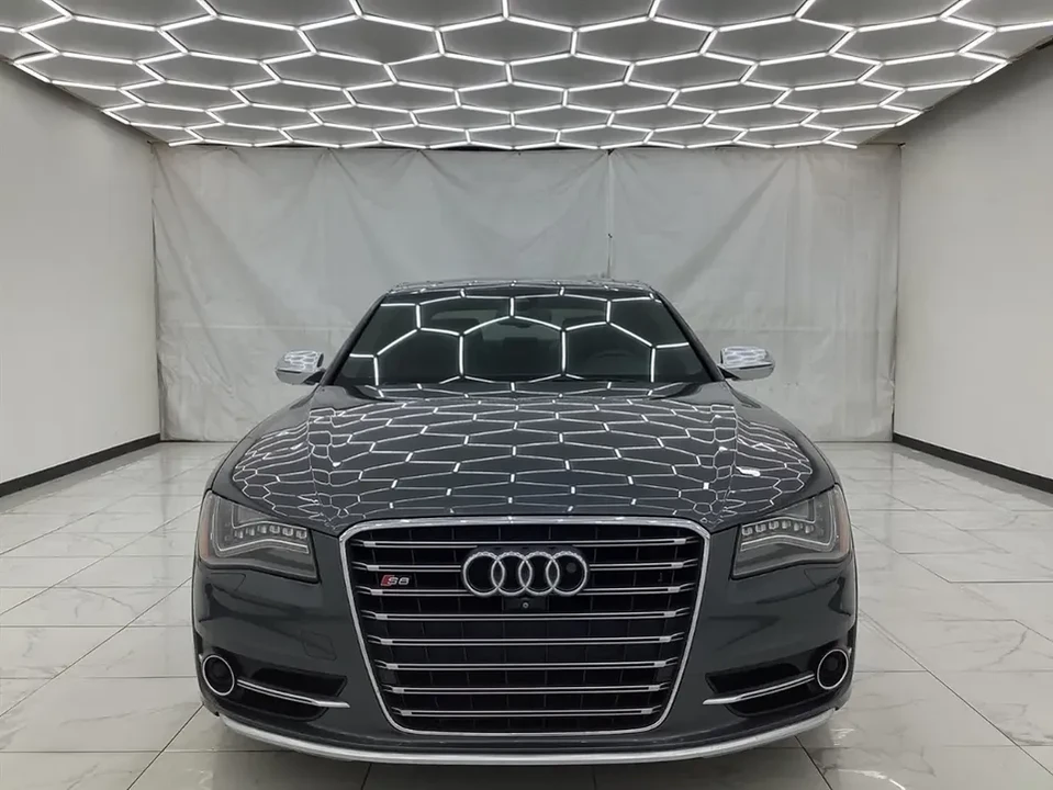 2013 Audi D4 S8 - Image 4 of 16