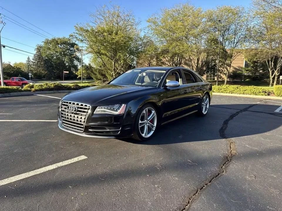 2013 Audi D4 S8 - Image 3 of 20