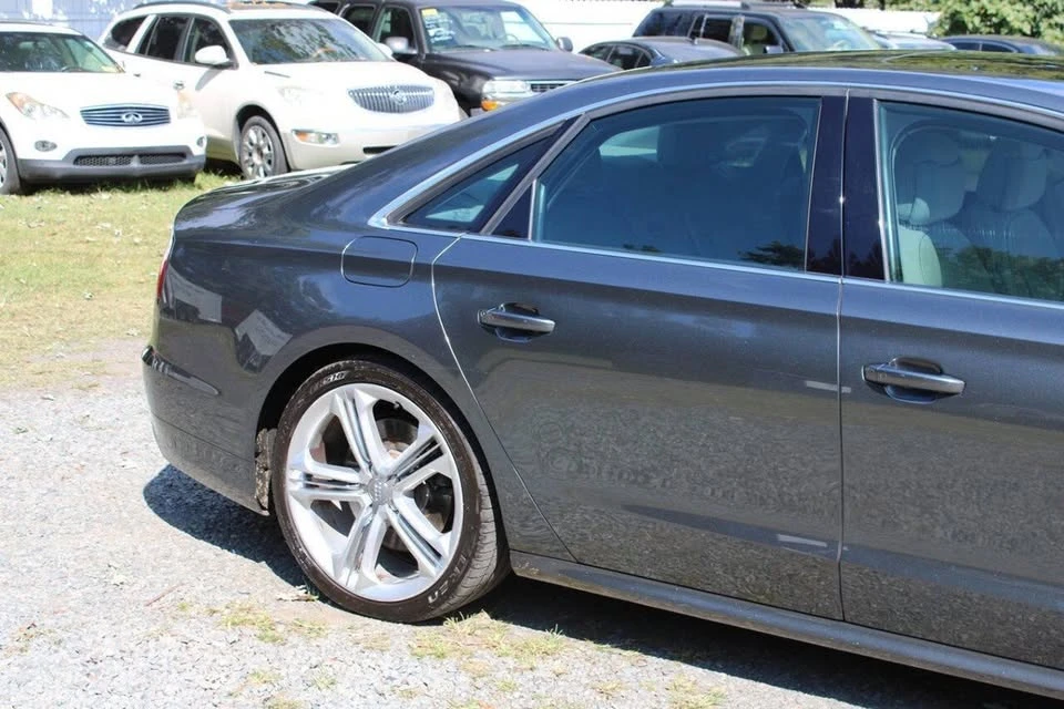 2013 Audi D4 S8 - Image 5 of 20