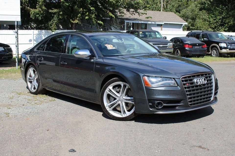 2013 Audi D4 S8 - Image 3 of 20