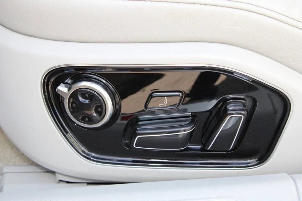 2013 Audi D4 S8 - Image 15 of 20