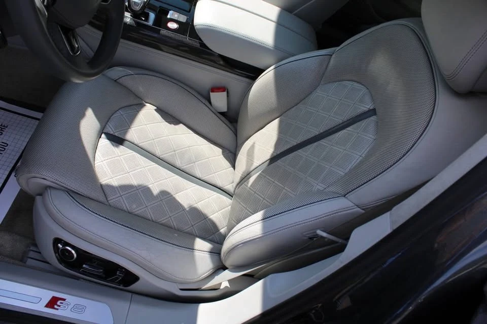2013 Audi D4 S8 - Image 18 of 20