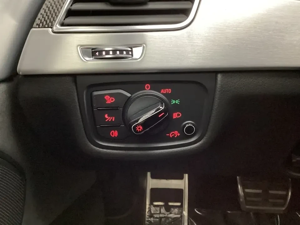 2013 Audi D4 S8 - Image 17 of 19