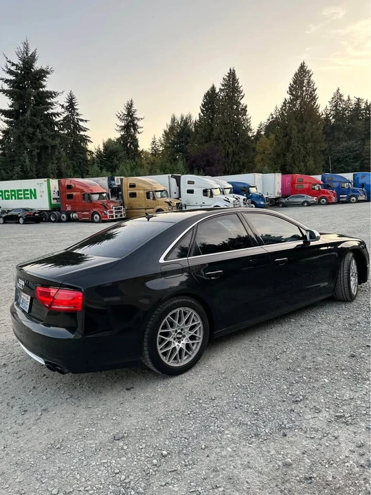 2013 Audi D4 S8 - Image 5 of 11