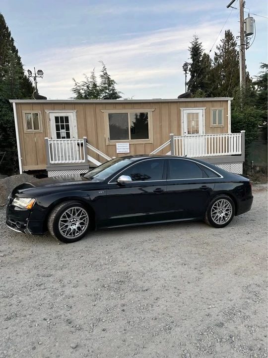 2013 Audi D4 S8 - Image 3 of 11
