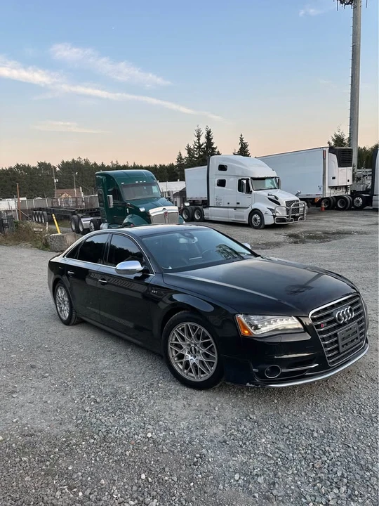 2013 Audi D4 S8 - Image 2 of 11