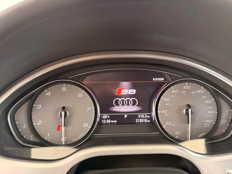 2013 Audi D4 S8 - Image 6 of 12