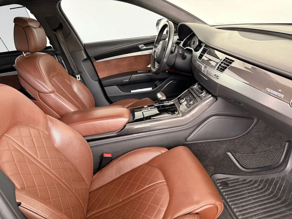 2013 Audi D4 S8 - Image 8 of 12