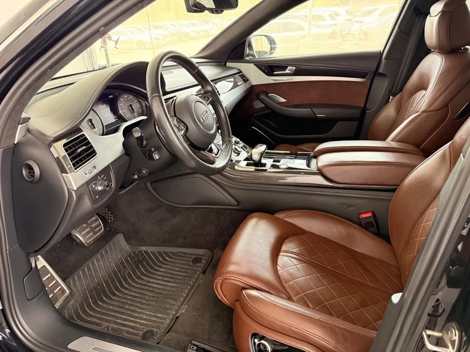 2013 Audi D4 S8 - Image 7 of 12