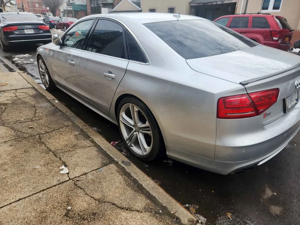 2013 Audi D4 S8 - Image 2 of 5