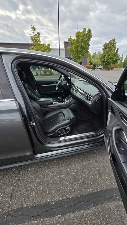 2013 Audi D4 S8 - Image 9 of 19