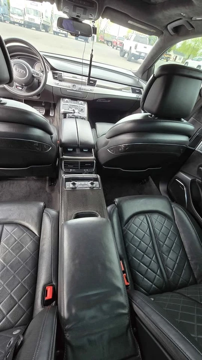 2013 Audi D4 S8 - Image 15 of 19