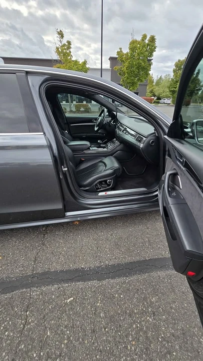 2013 Audi D4 S8 - Image 10 of 19