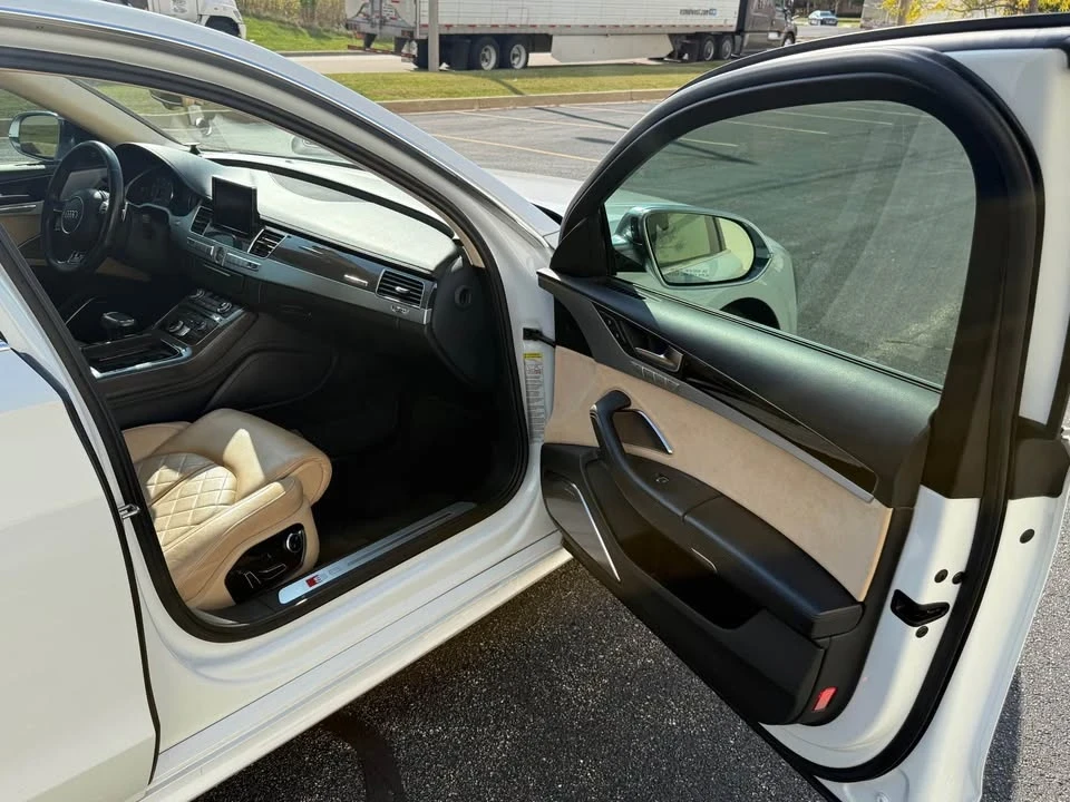 2013 Audi D4 S8 - Image 13 of 18