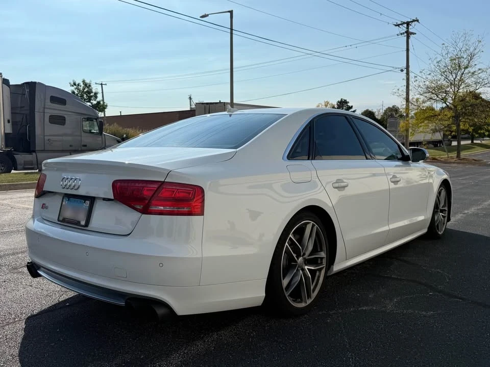 2013 Audi D4 S8 - Image 4 of 18