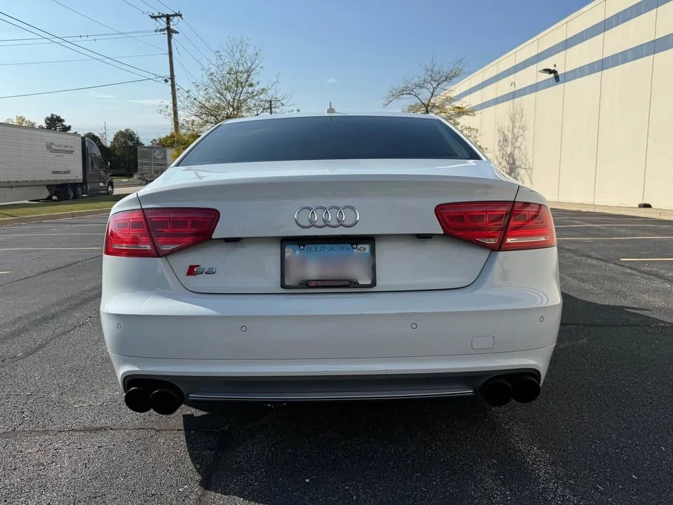 2013 Audi D4 S8 - Image 5 of 18