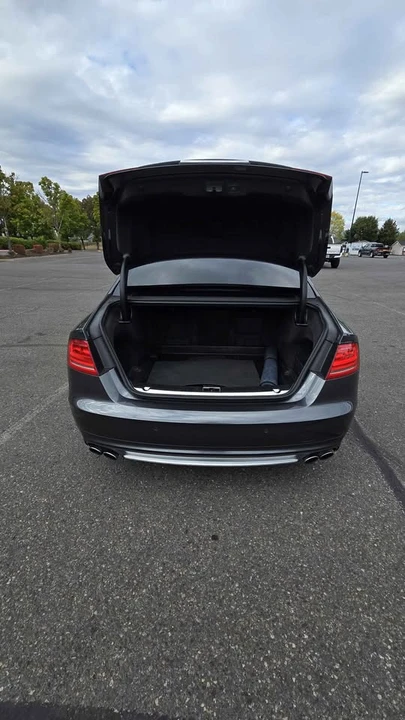 2013 Audi D4 S8 - Image 11 of 19