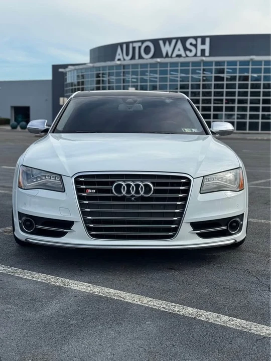 2013 Audi D4 S8 - Image 9 of 18