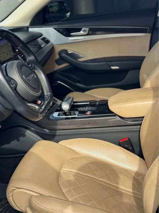 2013 Audi D4 S8 - Image 12 of 18