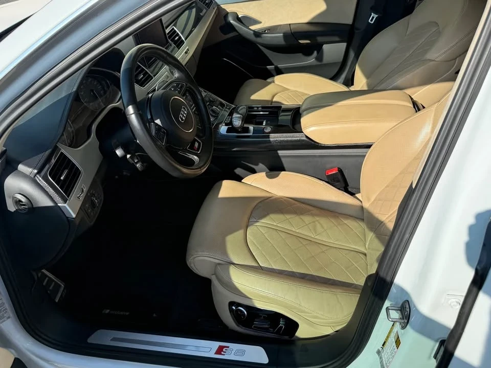 2013 Audi D4 S8 - Image 9 of 18