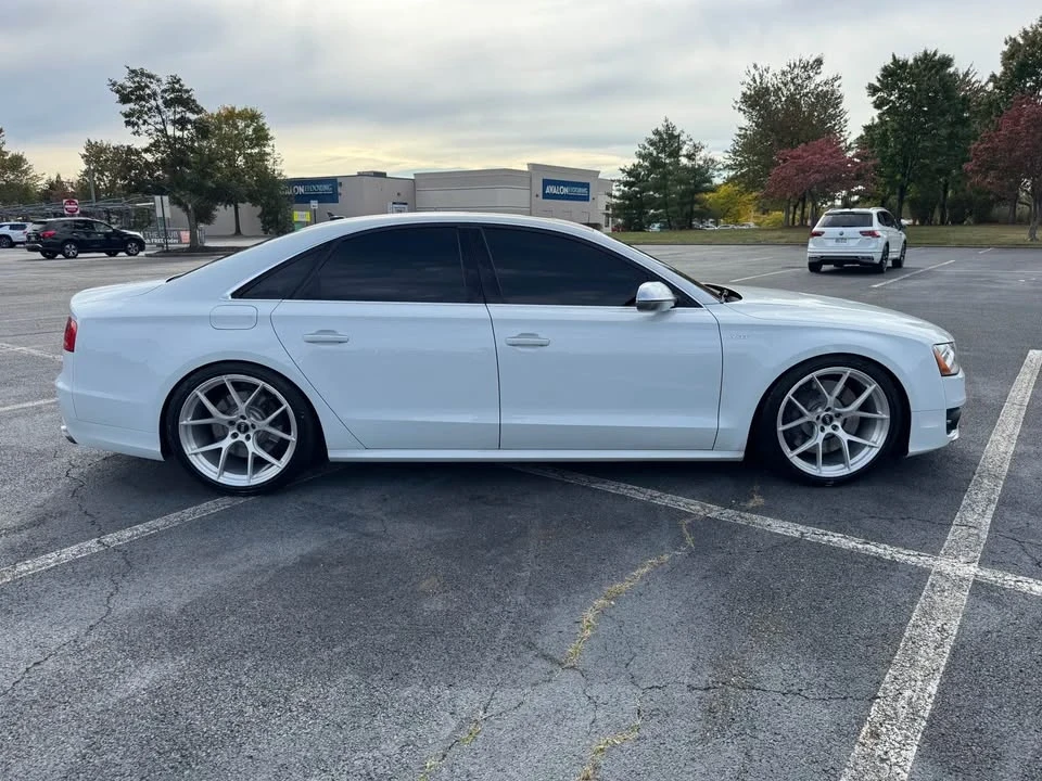 2013 Audi D4 S8 - Image 2 of 18