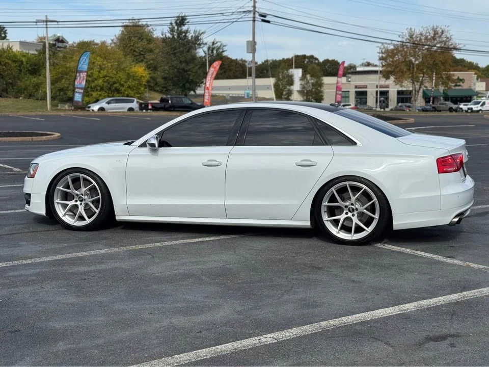 2013 Audi D4 S8 - Image 4 of 18