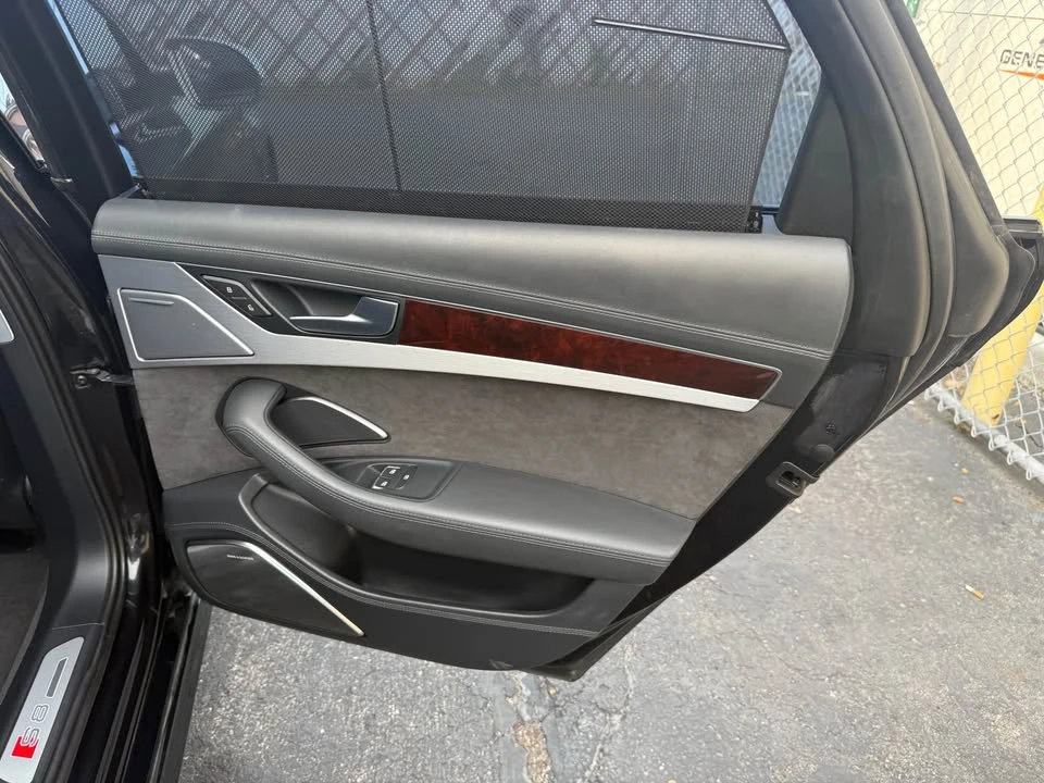 2013 Audi D4 S8 - Image 16 of 19
