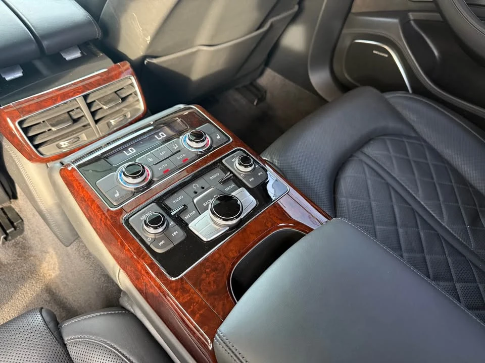 2013 Audi D4 S8 - Image 15 of 19