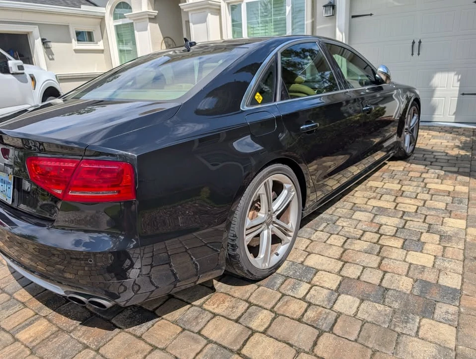 2013 Audi D4 S8 - Image 14 of 20
