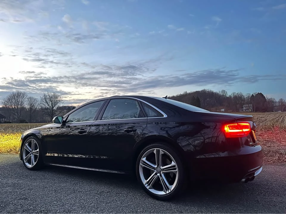 2013 Audi D4 S8 - Image 3 of 11