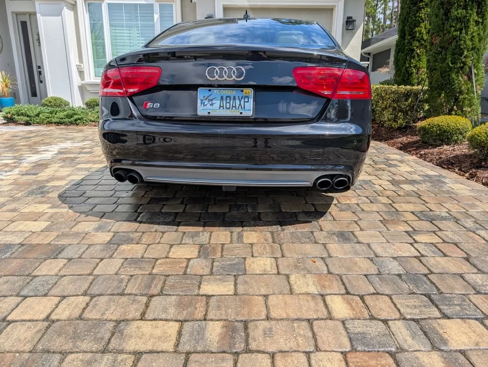 2013 Audi D4 S8 - Image 4 of 20
