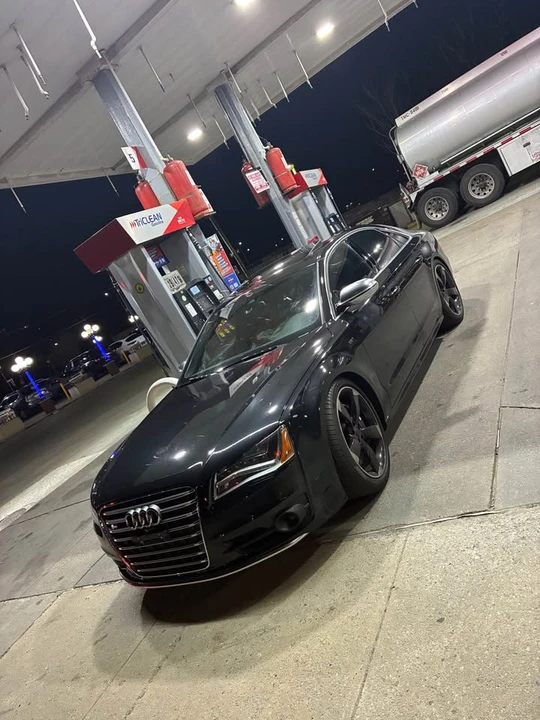 2013 Audi D4 S8 - Image 4 of 9