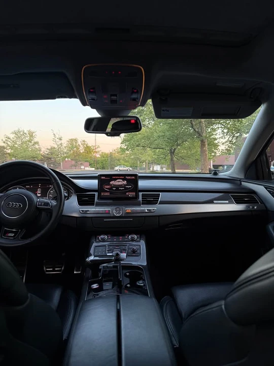 2013 Audi D4 S8 - Image 14 of 20